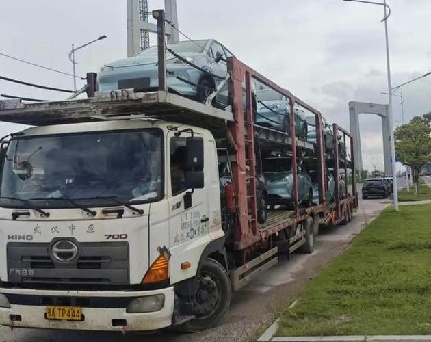 首單+1！物流公司高效完成主機廠商品車整車直發業務